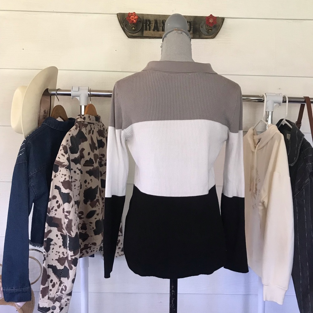 No Boundaries Three Tone Ribbed Top - Picture 2 of 5